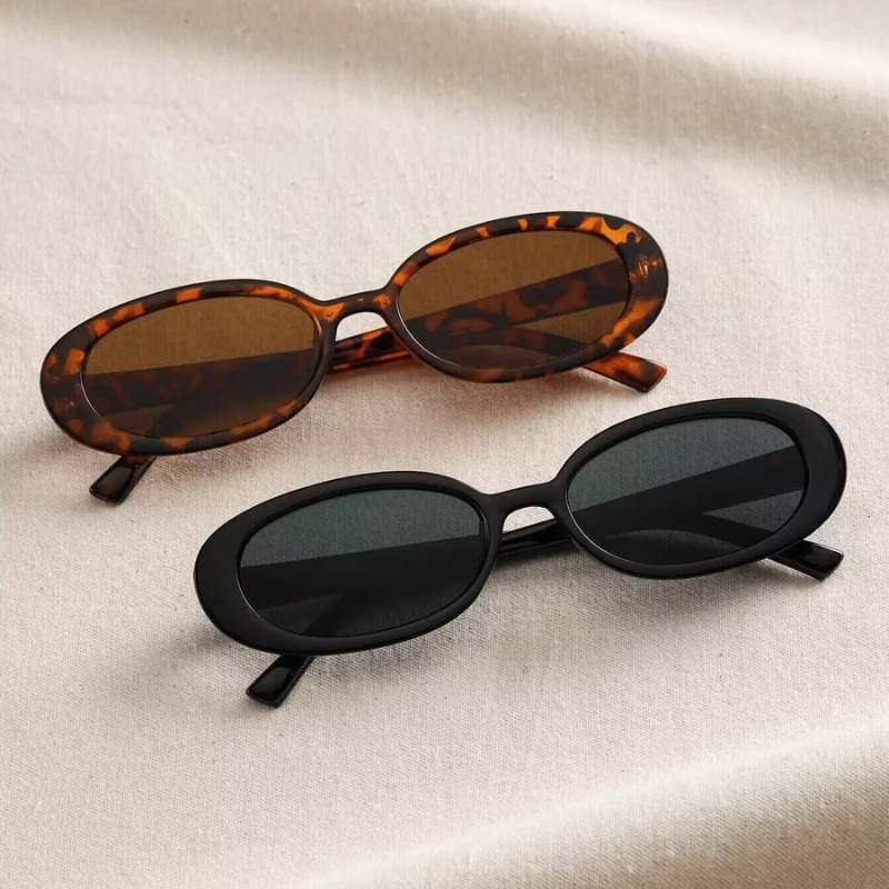 Vintage Fashion Images - Lunettes de soleil ovales vintage pour