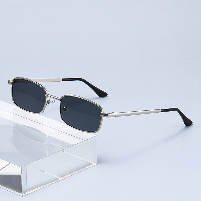 Lunettes de soleil punk tendan - Vintage Fashion Images avis et prix