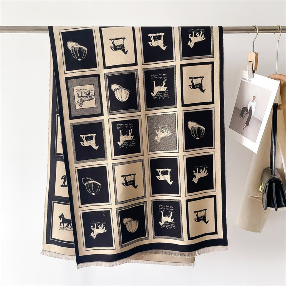 Châle doux et chaud à motif de - Vintage Fashion Patterns avis et prix
