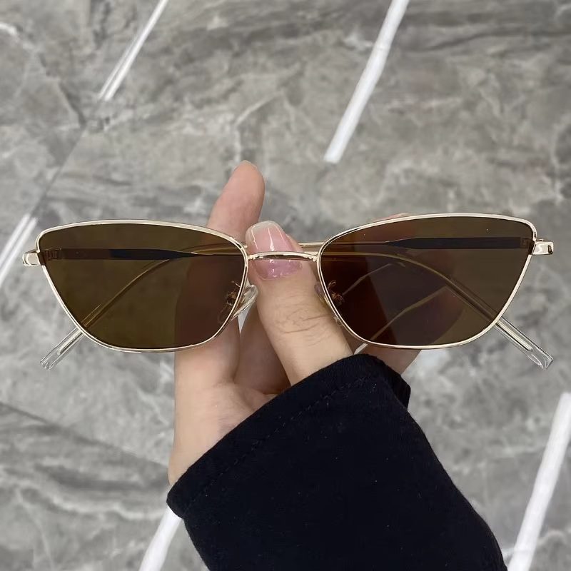 Lunettes de soleil œil de chat - Vintage Fashion Glasses avis et prix