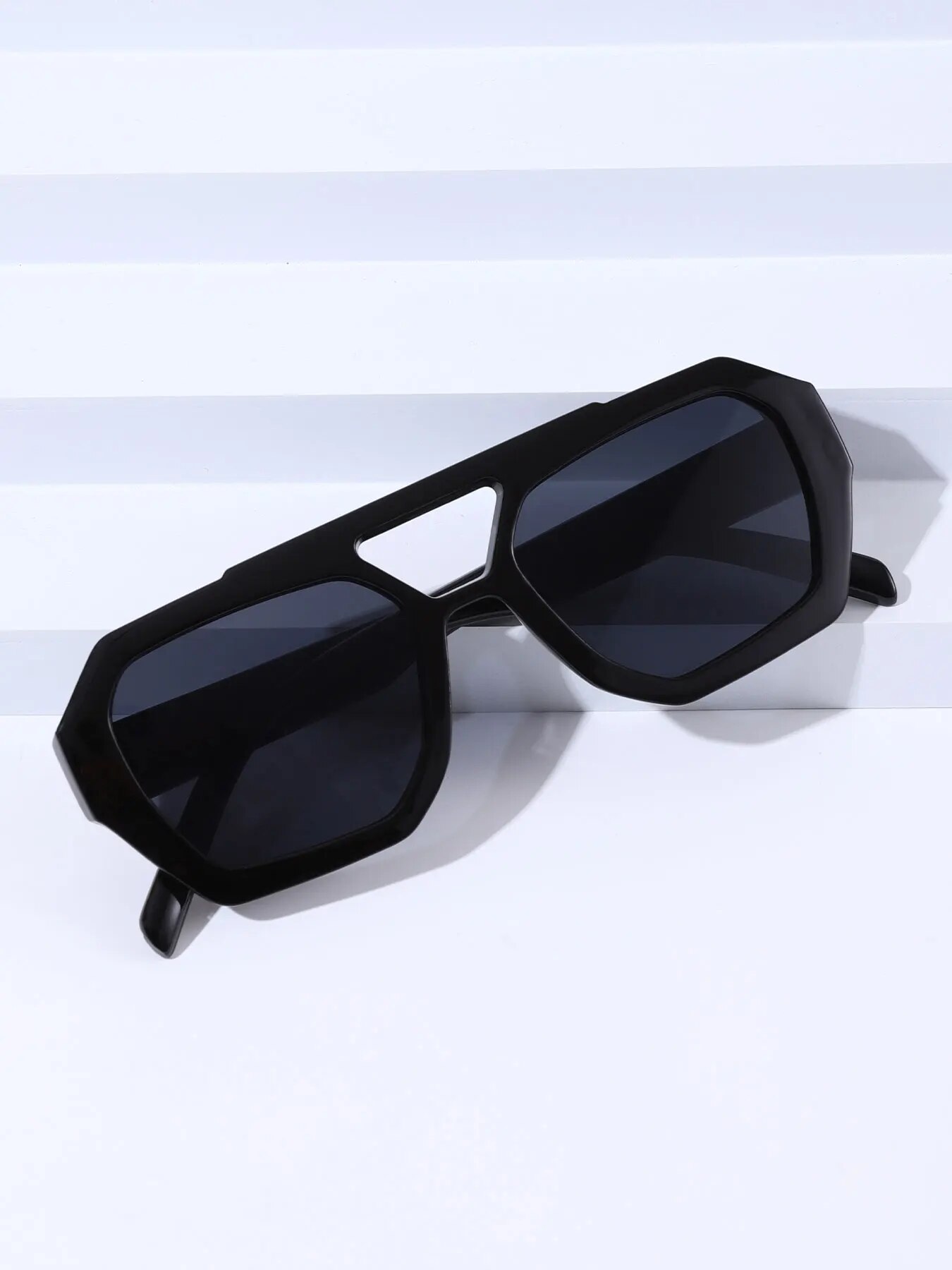 Lunettes de soleil carrées vin - Vintage Fashion Glasses avis et prix
