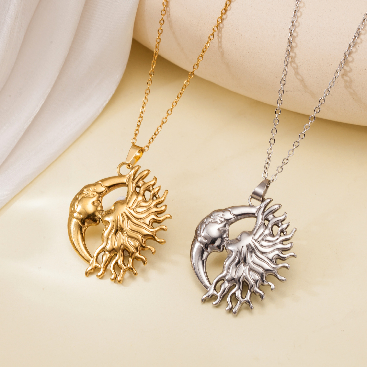 Collier Soleil et Lune pour co - Vintage Fashion Look avis et prix